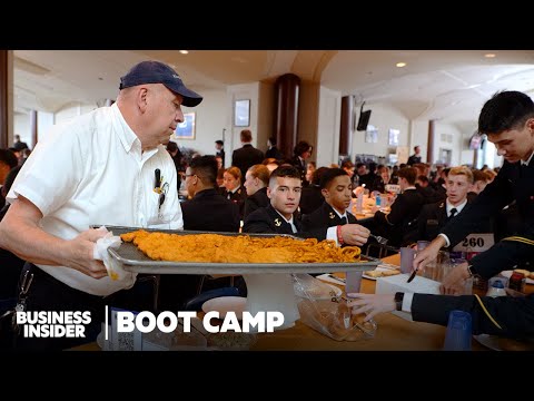 Video: Tour dell'Accademia Navale ad Annapolis, MD