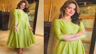 Minal Khan Looking Gorgeous In Green Dress Fifa Trophy Launch Zee Info