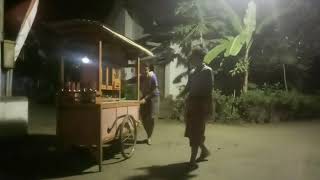 VIDEO LUCU PEDAGANG BAKSO KOCLOK (contoh menolak rejeki)