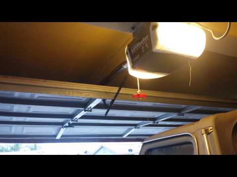 liftmaster/chamberlain-garage-door-opener-problem.