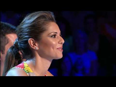 [HQ] Cheryl Cole - X Factor highlights - 22/08/09