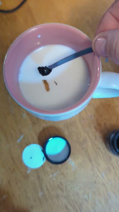 Pure Himalayan Shilajit in milk #health  #shorts #supplements #testosteronebooster #shilajit #pure