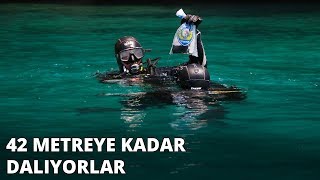 Onlar Akdeniz'in kurbağa adamları! 42 metreye kadar dalabiliyorlar