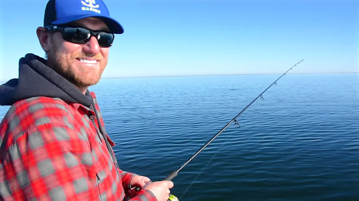 Late Fall Blade Baits on Lake Mille Lacs for Giant...