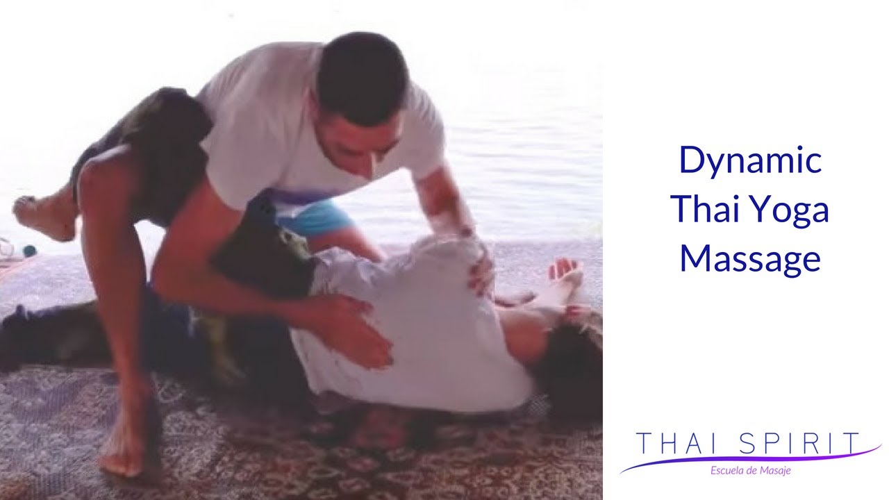 Masaje Thai Dinamico ♥ Chiang Mai yoga para niños