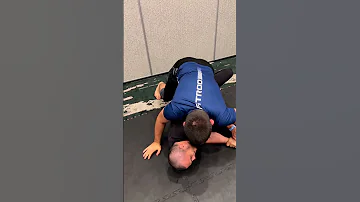 Khabib Grapples with Umar Nurmagomedov