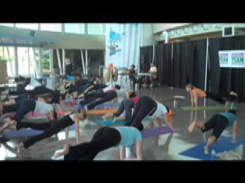 Yoga Flow Class with Live Music Pt 2: Paoli & Yan ...