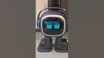 Emo talks to aliens 👽 #emorobot #livingai #robot #cuterobot #ai #alien #shorts #chat #emopet #secret