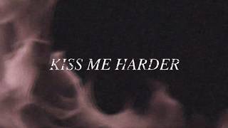 Jordan Fiction - Kiss Me Harder (Lyric Video) Resimi