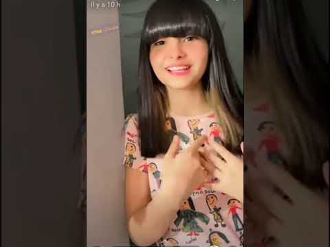 بنات صبا فايز تنوي تسوي مك اب لاامها 