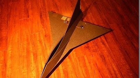 Black Foam Board Delta Wing - CRASH!