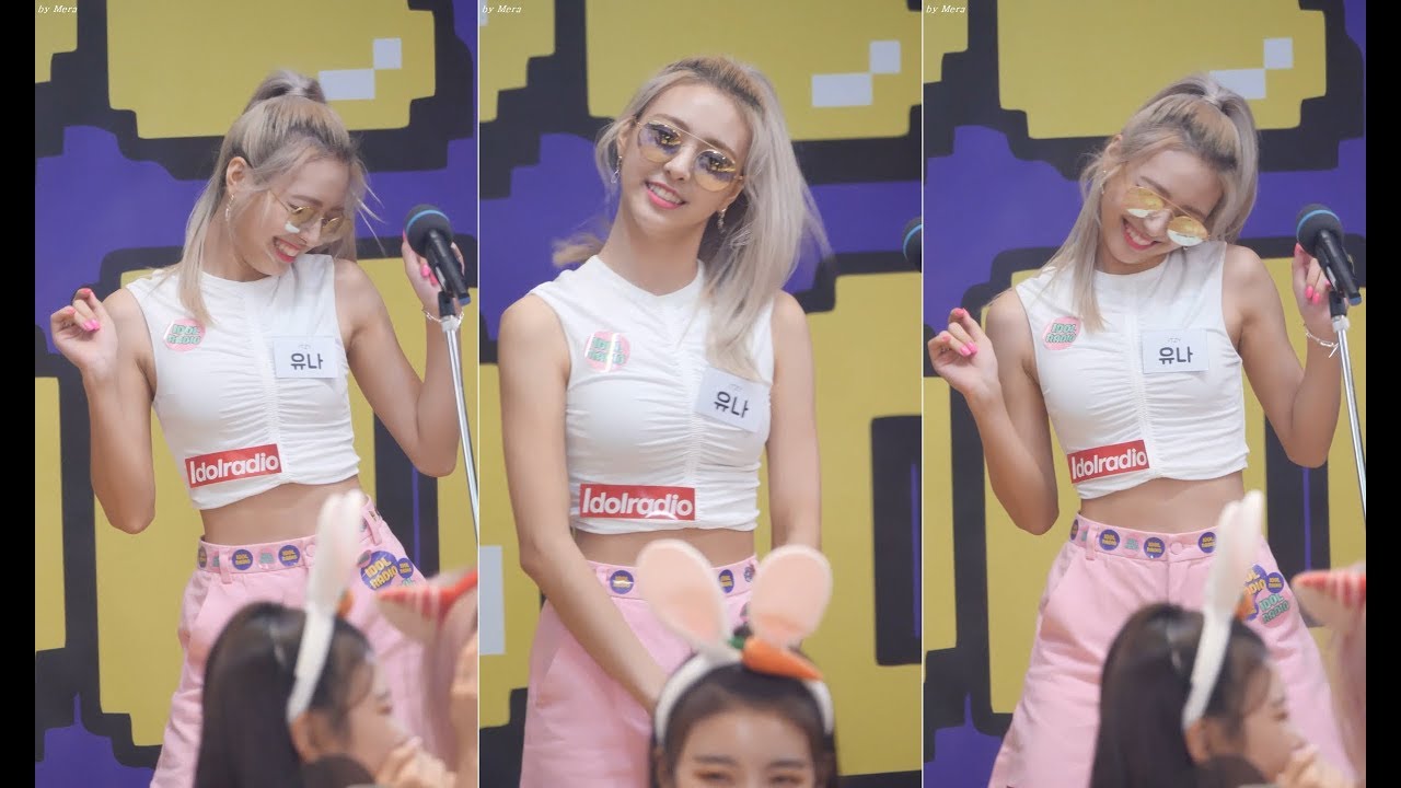 190821 숙소에서 블랙핑크 노래부르는 있지 (ITZY)  [유나] YUNA 직캠 Fancam (아이돌 라디오) by Mera