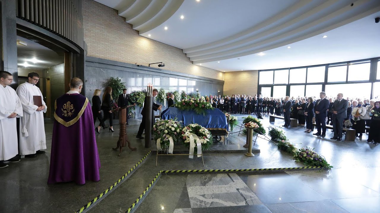 Mislav Bago na zagrebačkom Krematoriju ispraćen na posljednji počinak