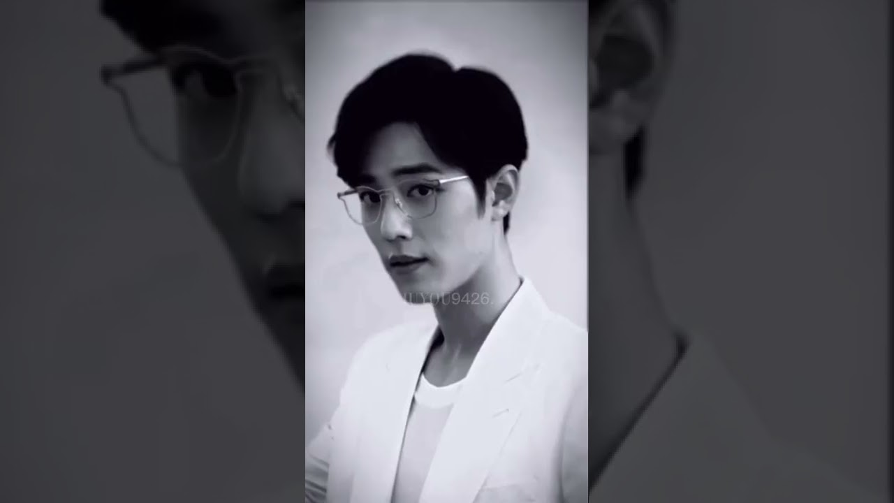 Xiao Zhan's heartstopping smirk 