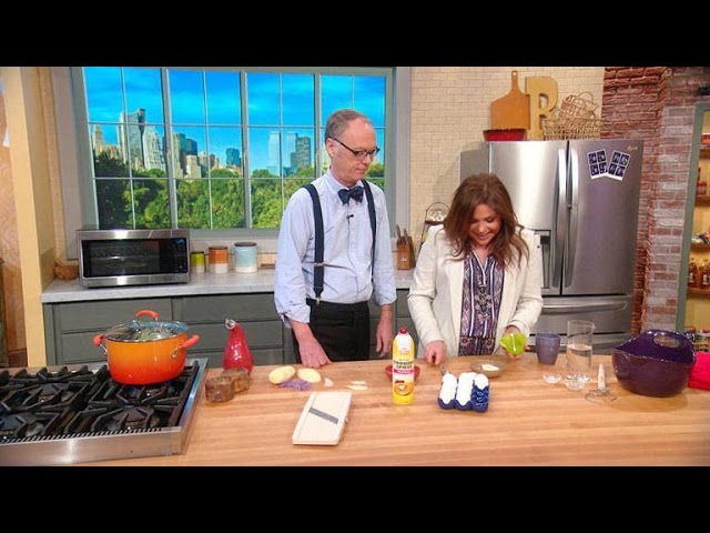 An Easy-to-Store Floating Egg Poacher | Rachael Ray Show