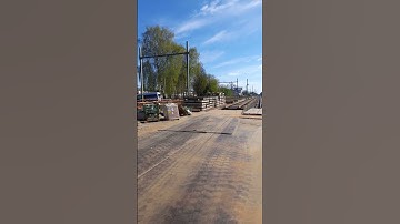 Station vught 5 april 2025 tijdelijk spoor vordert snel containertrein Amsterdam passeert