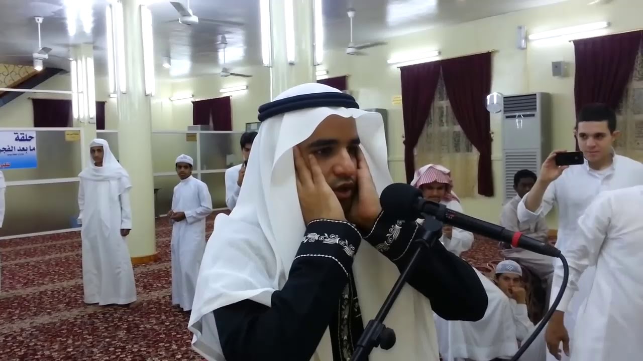 Sheikh Abdul Majeed Surayhi * SALAH AZAN EZAN MEDİNA * مجيد نماز* حرامي صلا...