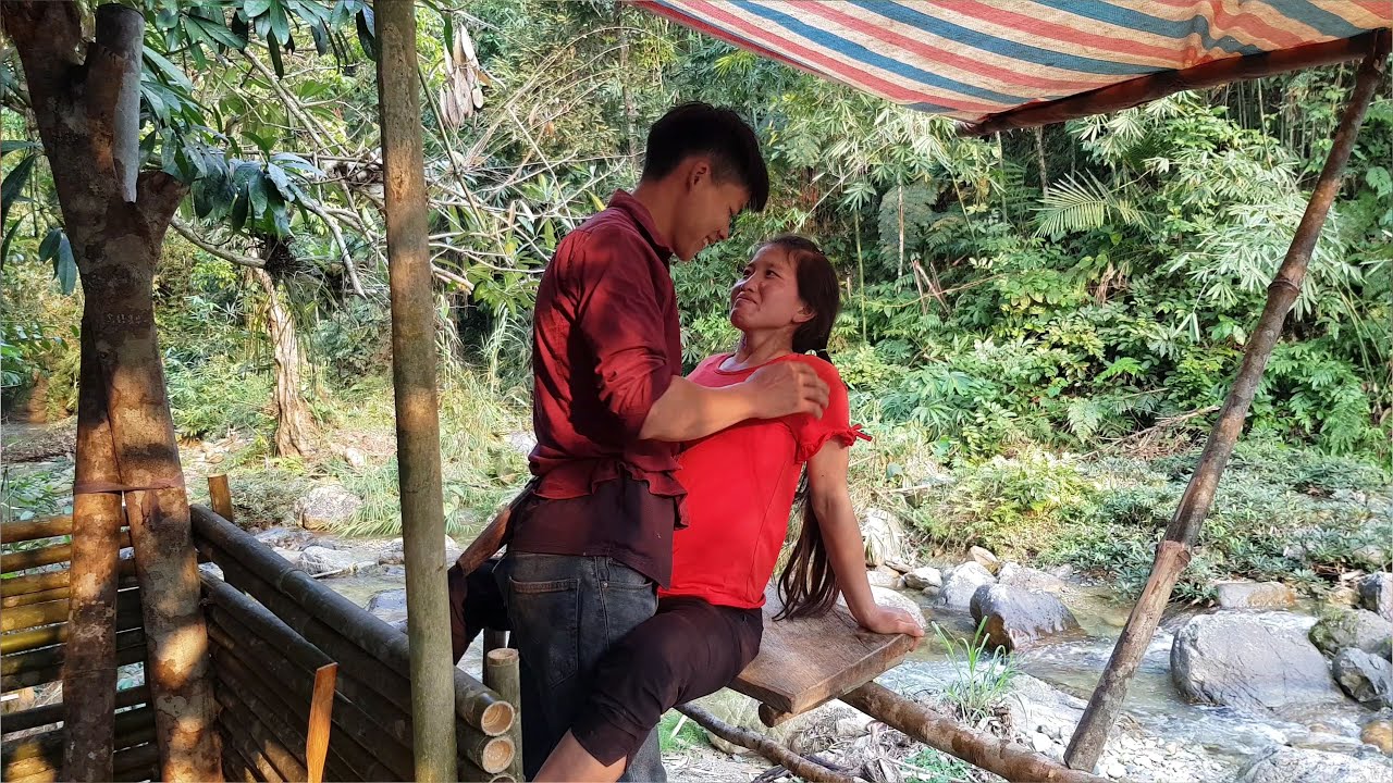 Single mother goes to the forest to earn money, farm life, good guy ...