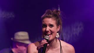 Video voorbeeld van "Larissa Baumann: Let the good times roll"