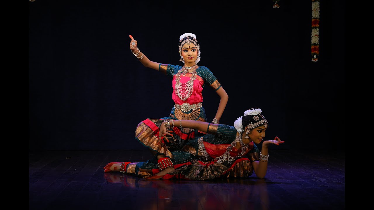 Arengatram Video of Varshitha and Mithra