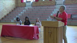Central Catholic holds college signing day
