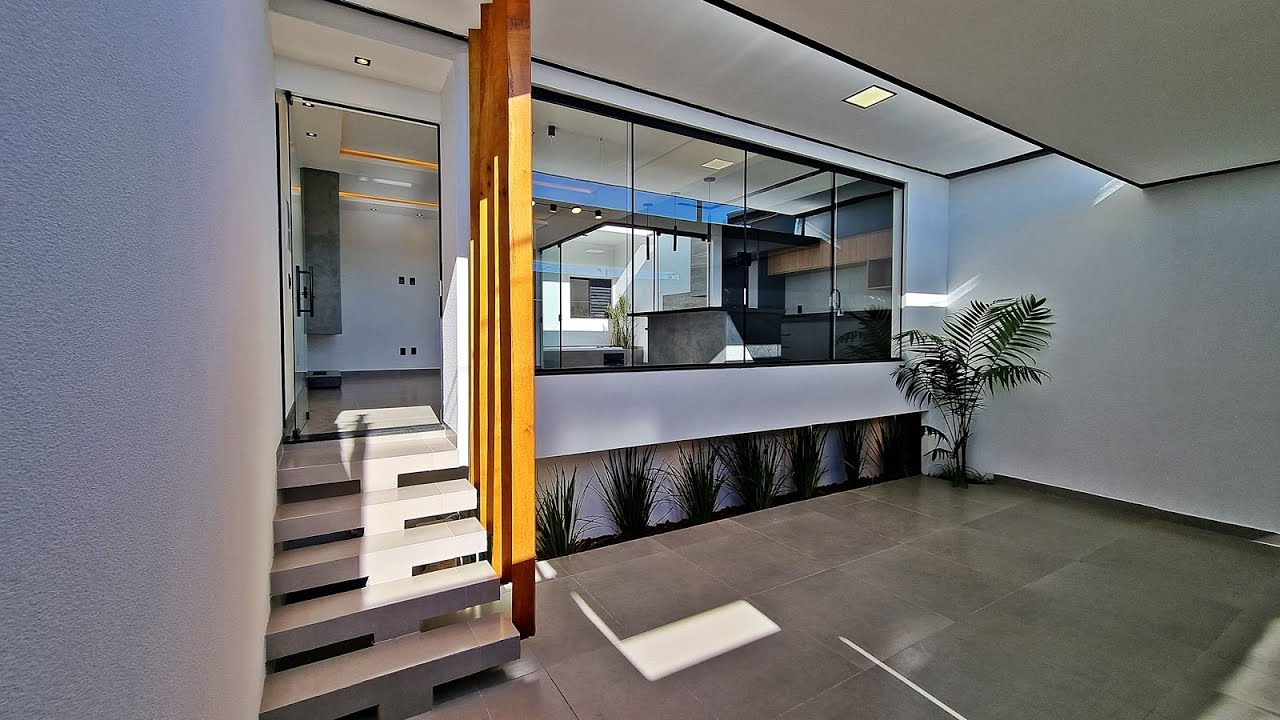 Belíssima Casa à Venda em Bragança Paulista SP.