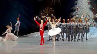 Ekaterina Krysanova and Vladislav Lantratov in ballet The Nutcracker