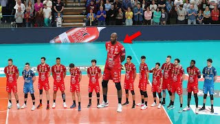 Here's What it Looks Like When Volleyball Player is 208cm Tall and Has 389cm Vertical Jump !!!