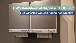 Cws Duo Dry Handoekrol Dispenser - Het Wisselen Van Een Linnen Handdoekrol