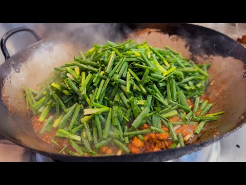 『鶏ねぎ』　　Chicken & Scallion: The Humble Staff Meal