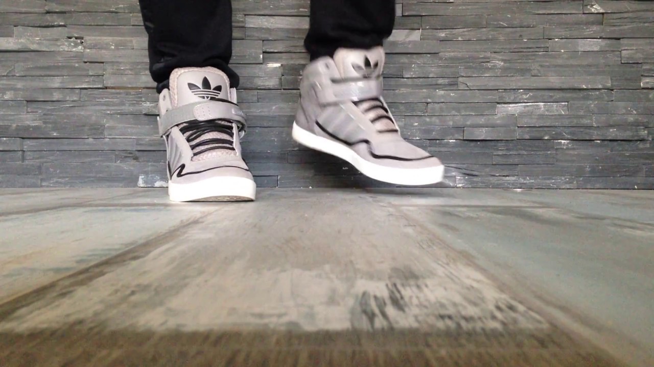 Adidas AR 2.0 grey on feet - YouTube