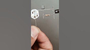 Automatically light up the flashlight #electronics #experiment #diy #viralvideo
