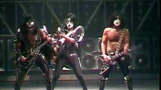 View Kiss Full Concert Performance of Detroit Rock City and More from World Domination Tour