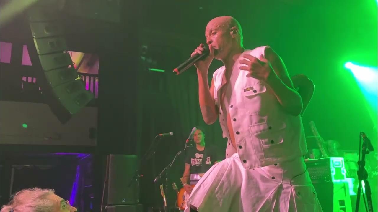 Fishbone playing “They Have All Abandoned Their Hopes” in Portland 12