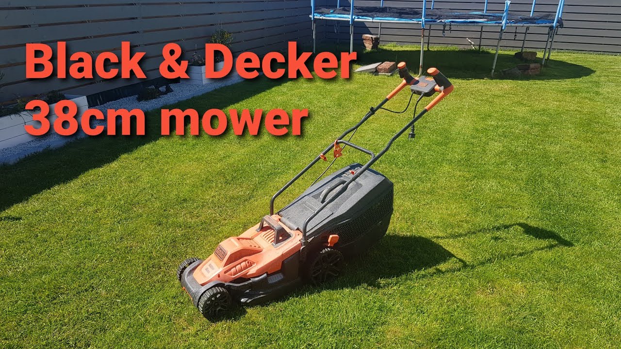 Unboxing and Assembling Black & Decker BEMW451 Lawn Mower 1200 W