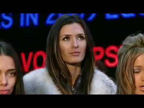 (HD) The Victoria's Secret Fashion Show 2009 - Par...