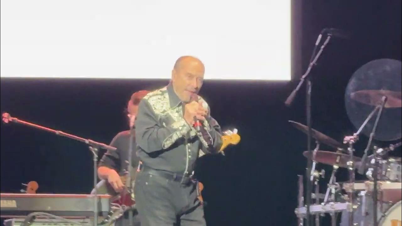 Lee Greenwood “Dixie road” in Fishers, Indiana on December 9, 2024 Lee Greenwood “Dixie road” in Fishers, Indiana on December 9, 2024