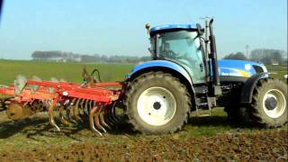 Déchaumage Avec Newholland T6070 Et Kverneland Clc