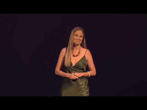 ¿Educación sexual o guerra? | Laila Pilgren | TEDxIgualada