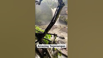 Taking on a Breathtaking Tegenungan Waterfall Hiking Adventure! 💦 #ubud #bali #balivlog
