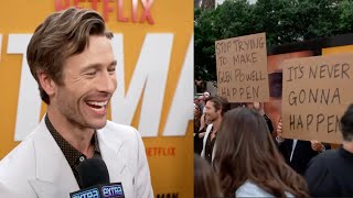 Glen Powell REACTS to Parents Trolling Him at ‘Hit Man’ Premiere (Exclusive)