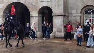 King's guard returns shouts back at tourist move when I tell you to #thekingsguard