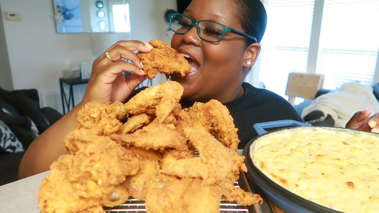 BIG PILE OF FRIED CHICKEN WINGS COOKING AND EATING YouTube