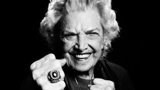 Mae Young dead at 90