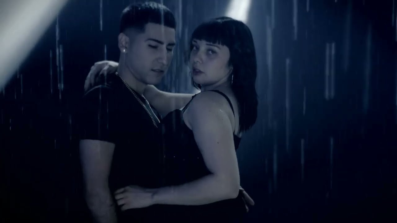 Ver EM-Ller - DIME (Video Oficial) en YouTube Ver EM-Ller - DIME (Video Oficial) en YouTube