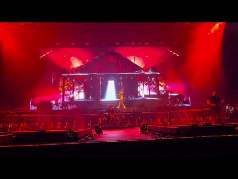 ​Hardy performing Jim Bob