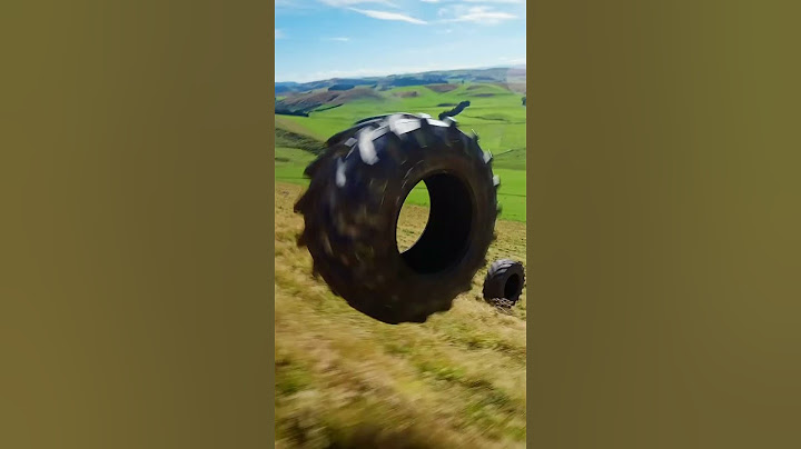 FPV Drone threads the needle