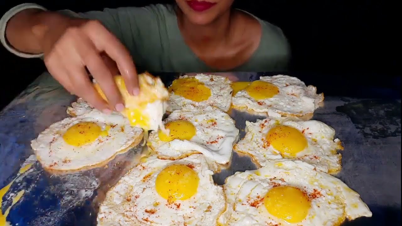 Eating lots of sunny side up eggs food asmr mukbang show Big bites