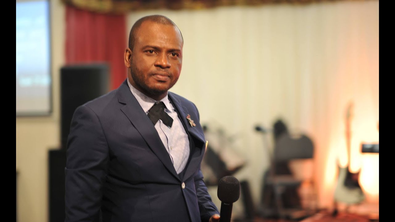 Docteur  LHOUVA EKAOLA : ON NE TE TROUVERA PAS LÀ  OU ON T'AVAIT LAISSÉ