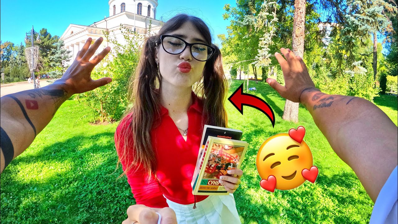 CRAZY GIRL WILL NOT LEAVE ME ALONE   (POV Love Best)  